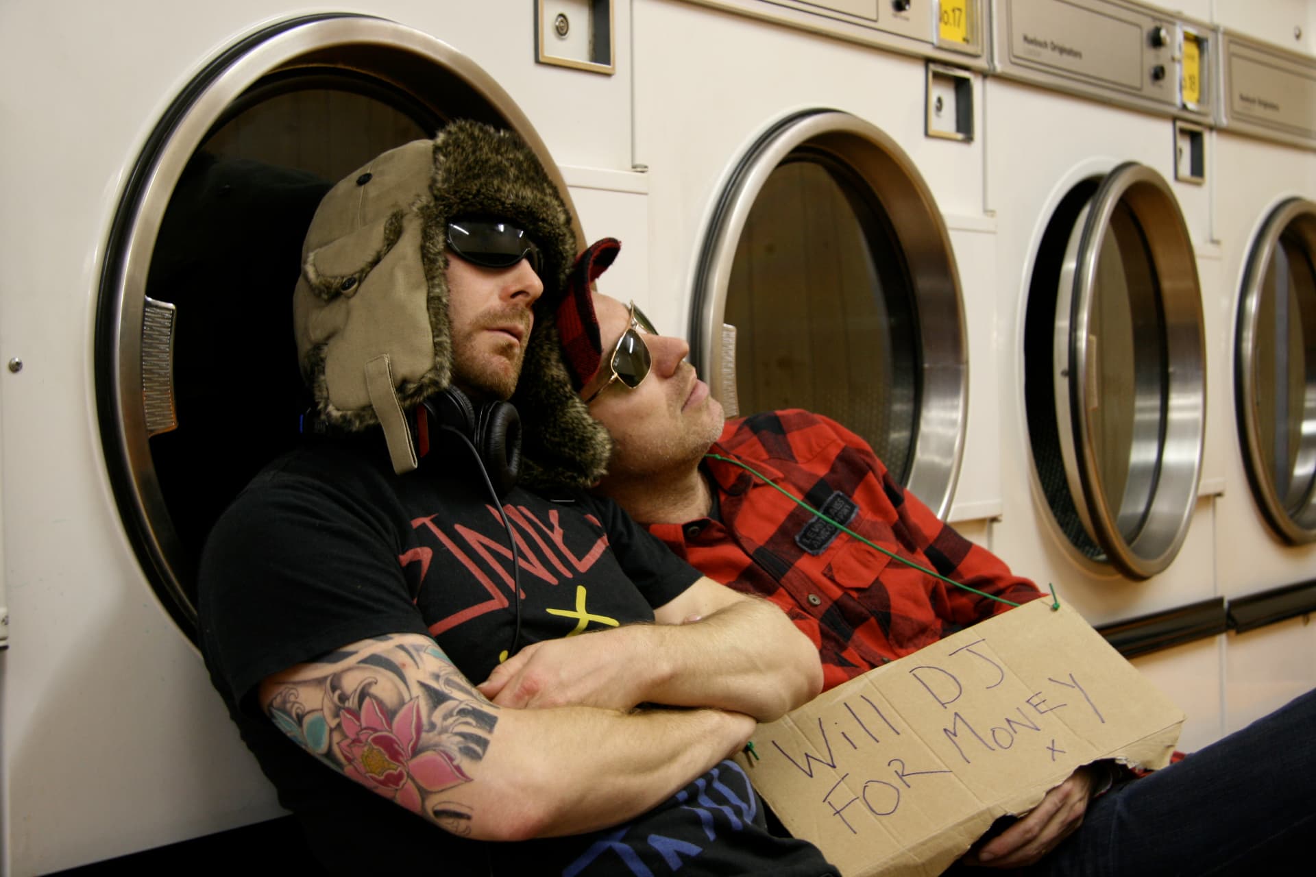 Freaks press shot, Luke Solomon and Justin Harris in a launderette